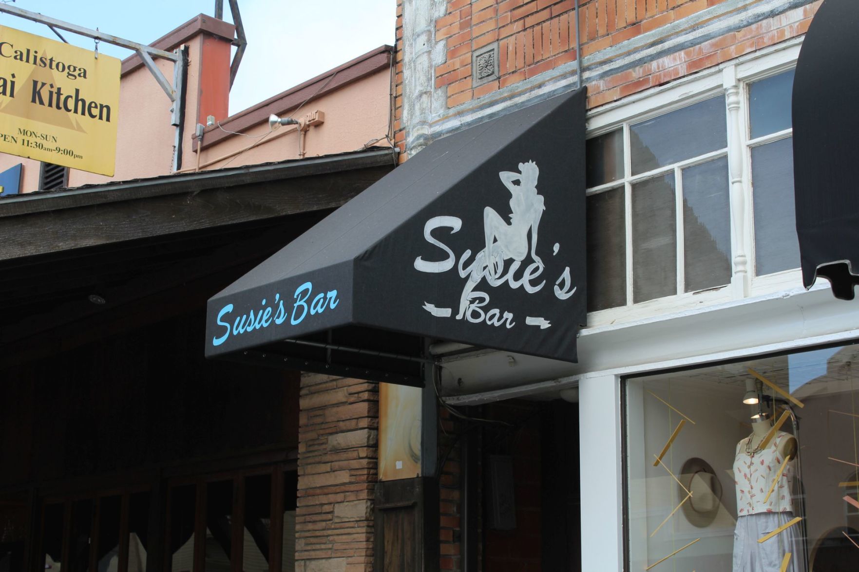 Susie's Bar